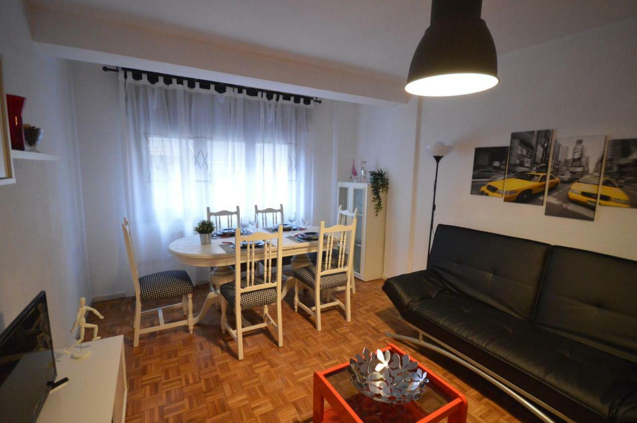 Apartamento Fleta Apartment Zaragoza Exterior photo